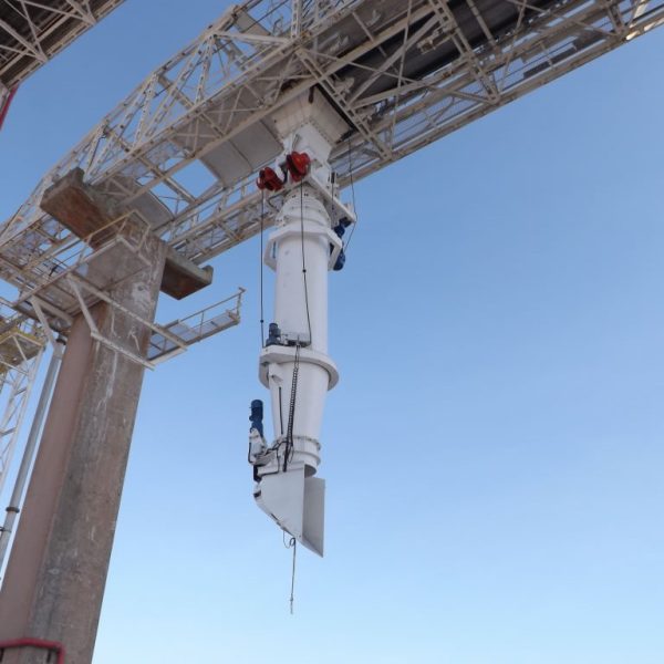 Free Fall Cone Chute to load Soybean